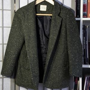Classic Tweed Blazer!